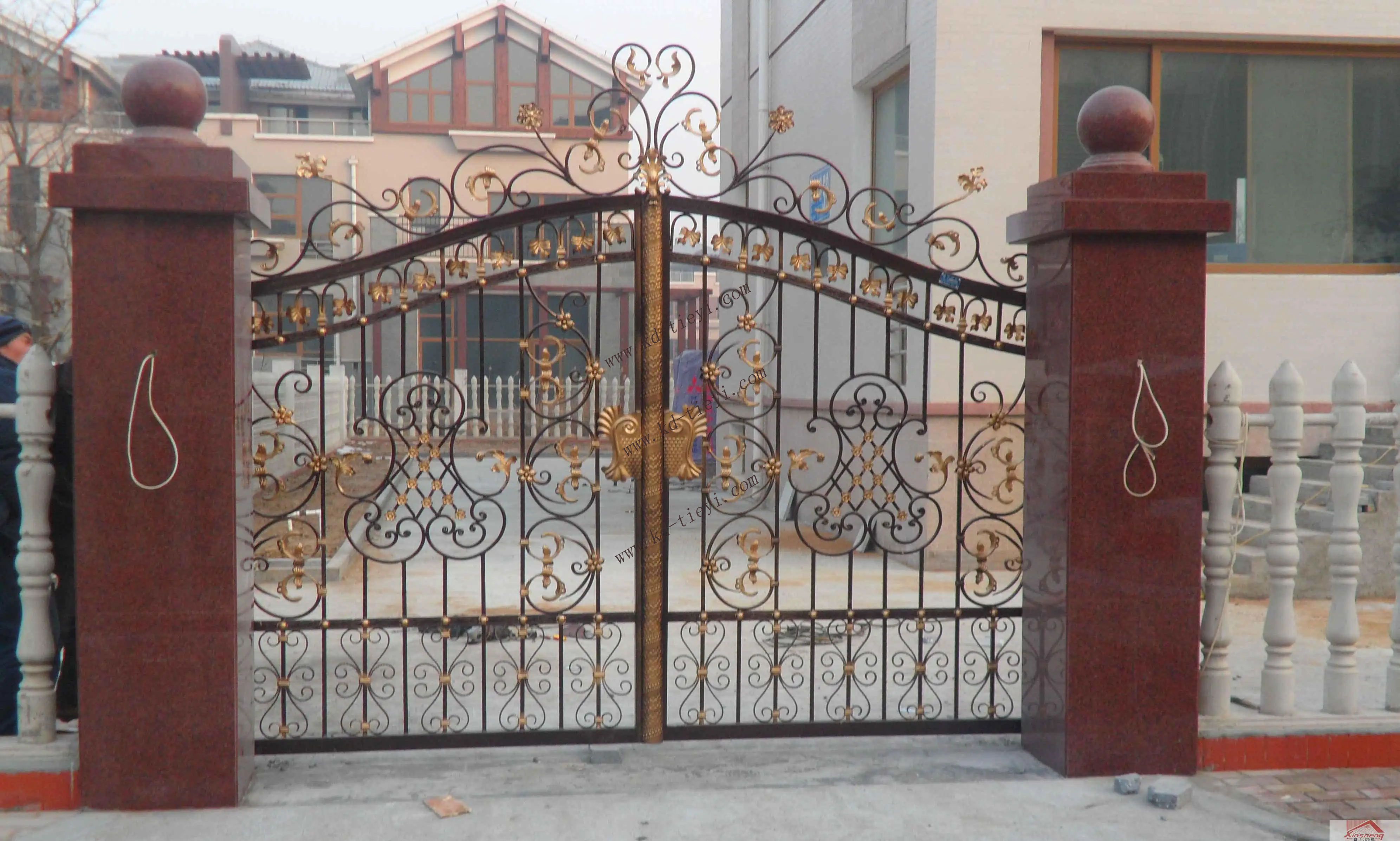 iron gate019